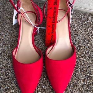 Deep pink heeled ankle strap shoes, size 8.5